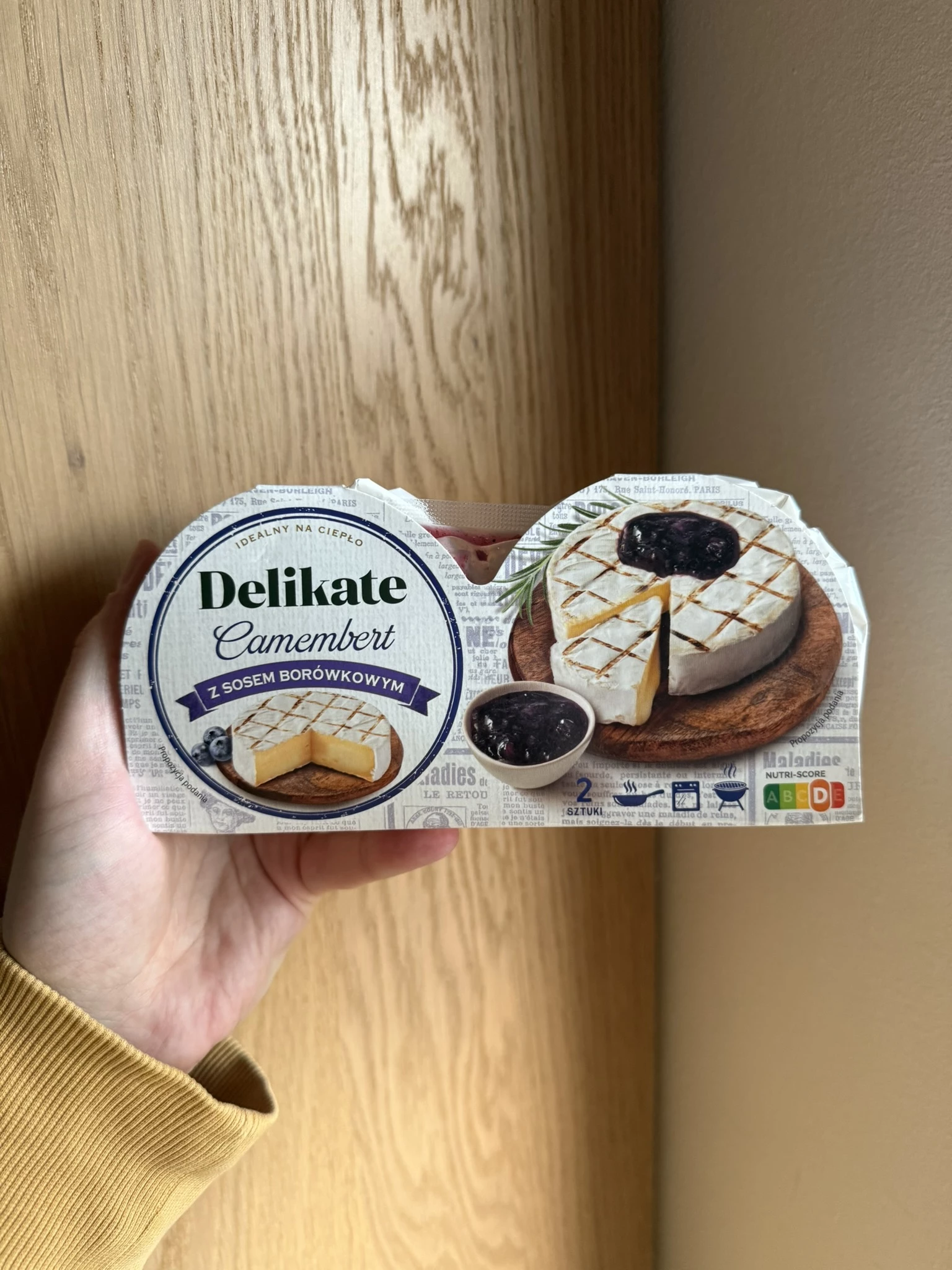 Ser camembert z sosem borówkowym Delikate | 240g