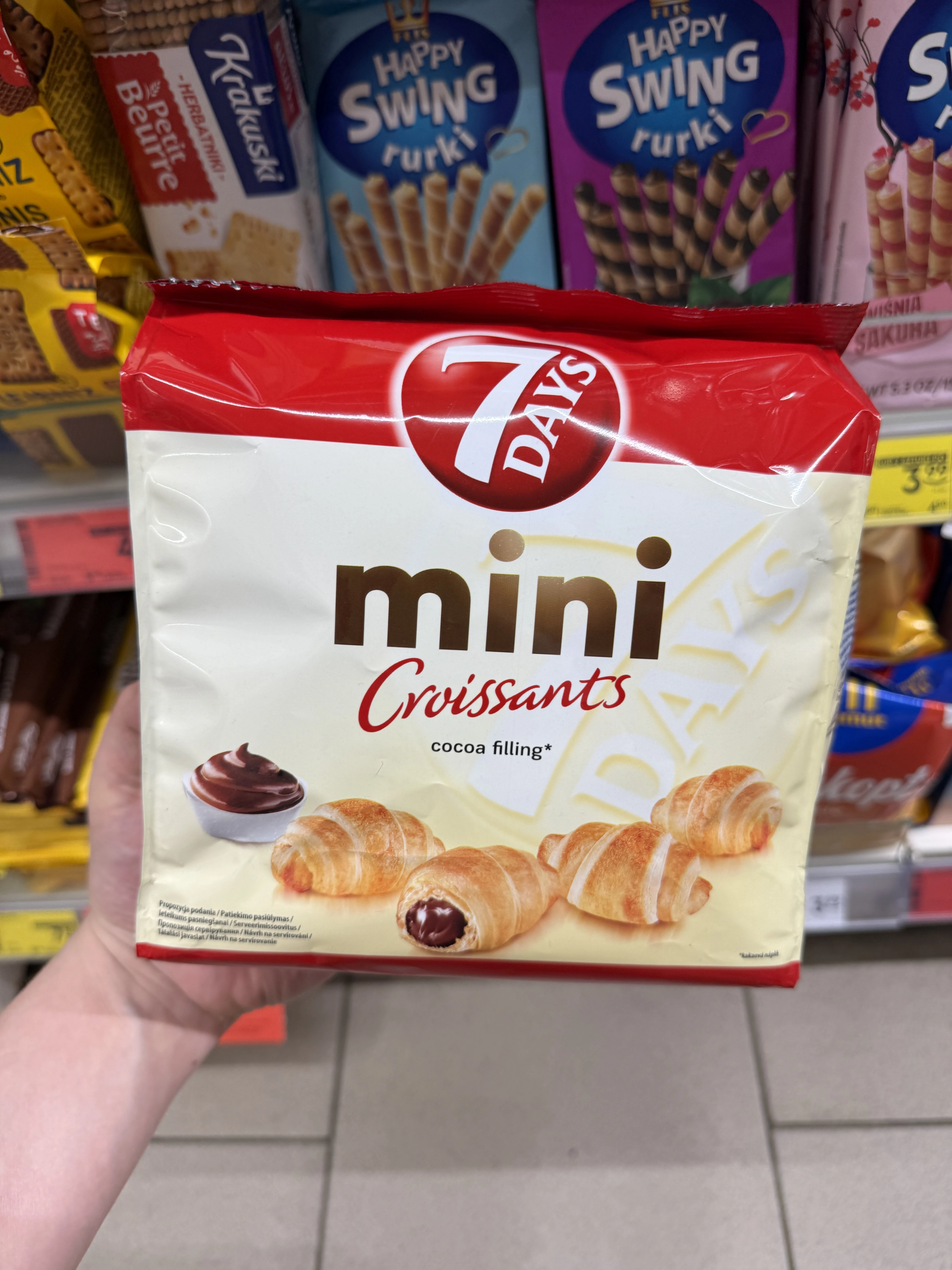 7 Days Mini Croissant z nadzieniem kakaowym | 185g