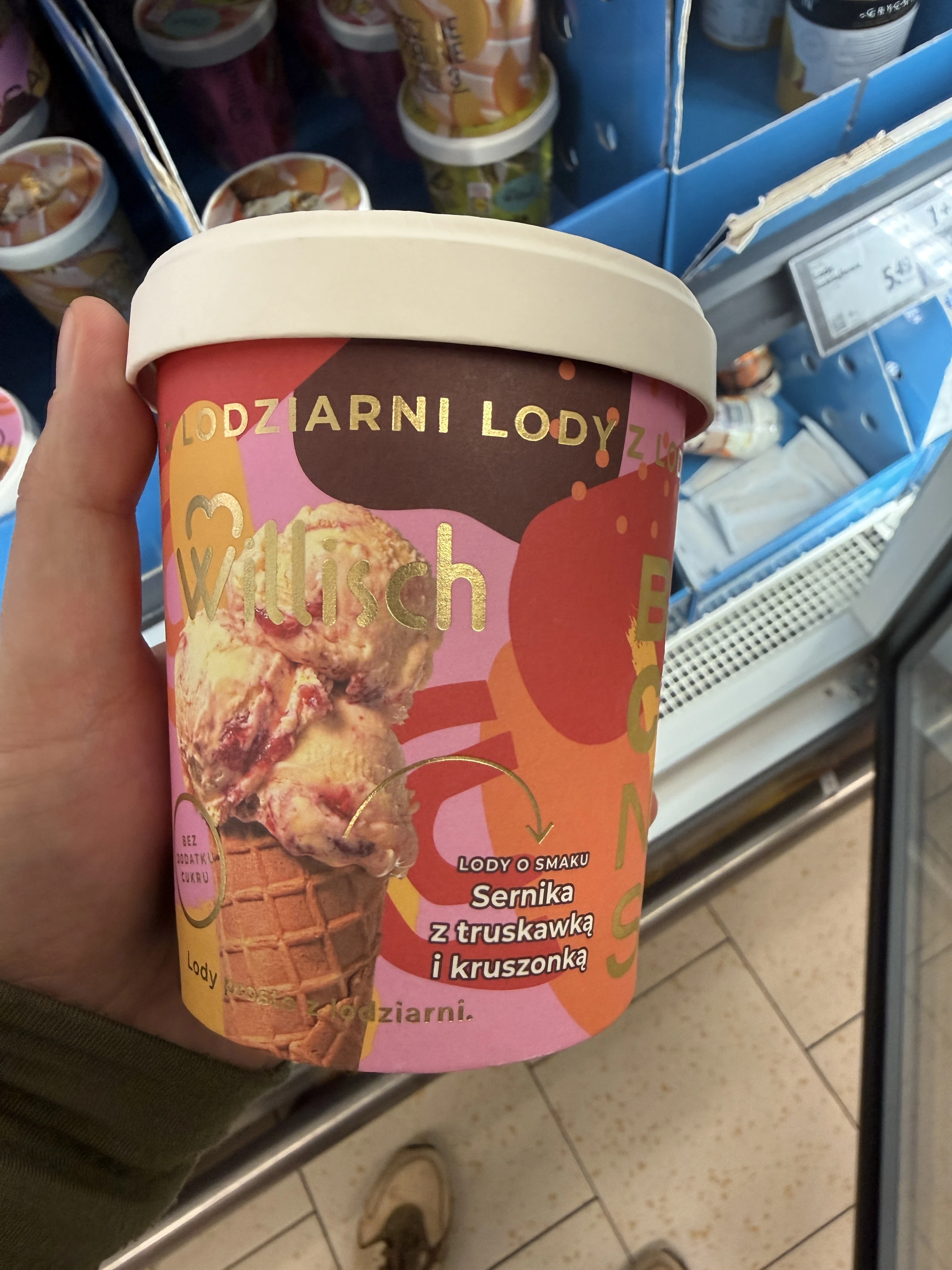 Willisch lody sernik z truskawką i kruszonką bez dodatku cukru | 400g / 465ml