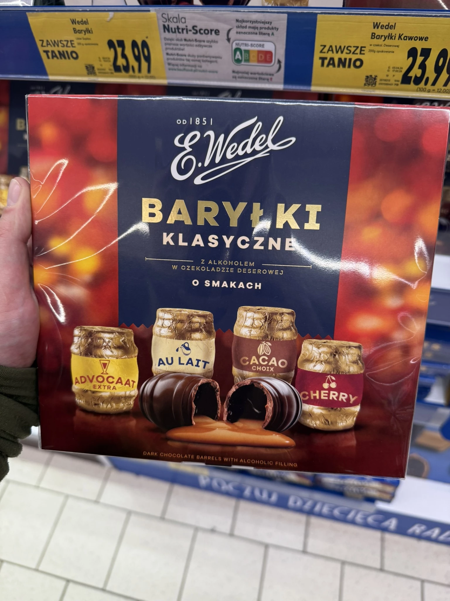 E. Wedel Baryłki klasyczne z alkoholem w czekoladzie deserowej | 200g