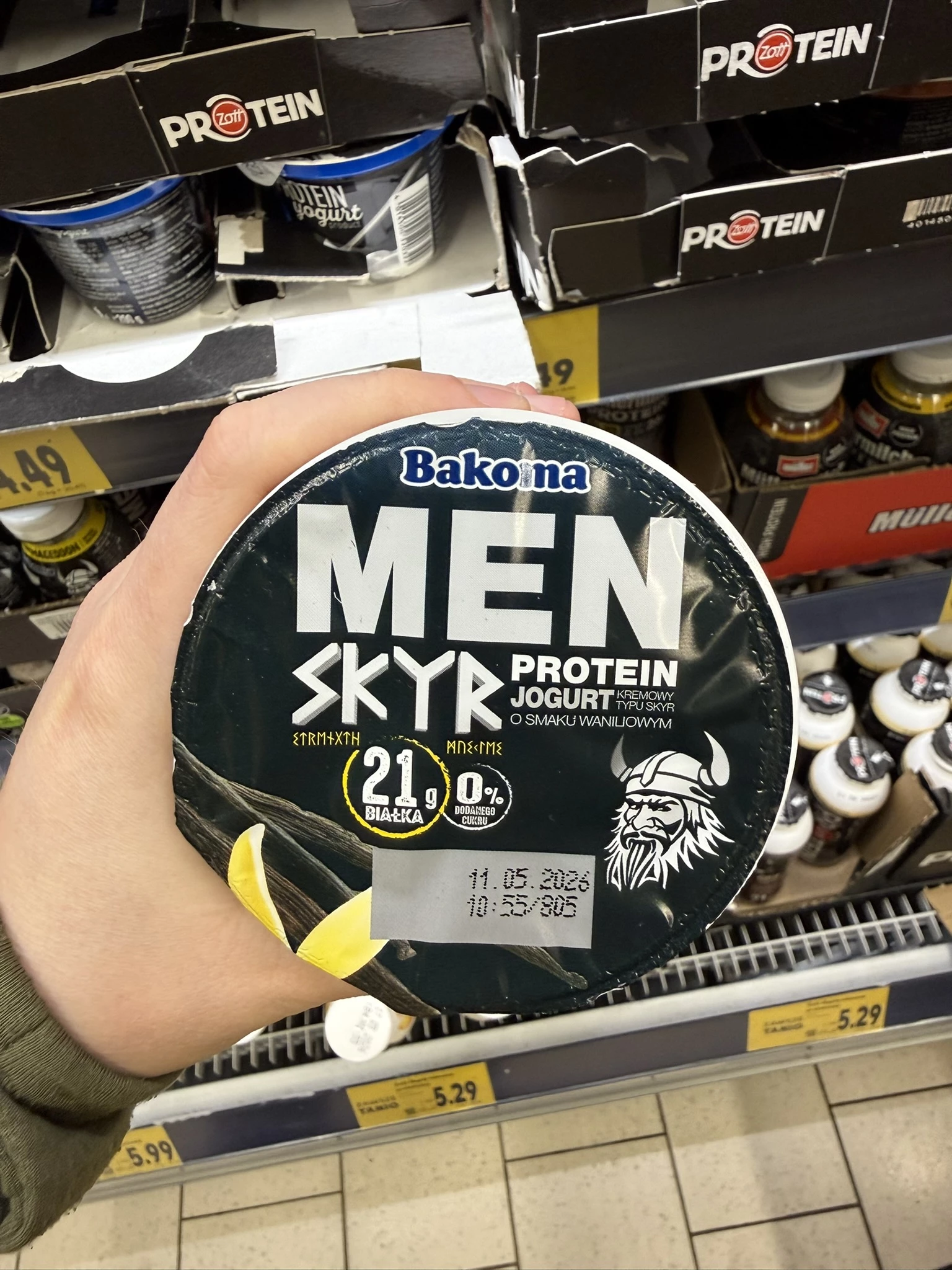 Bakoma Men Jogurt kremowy typu skyr o smaku waniliowym | 300g