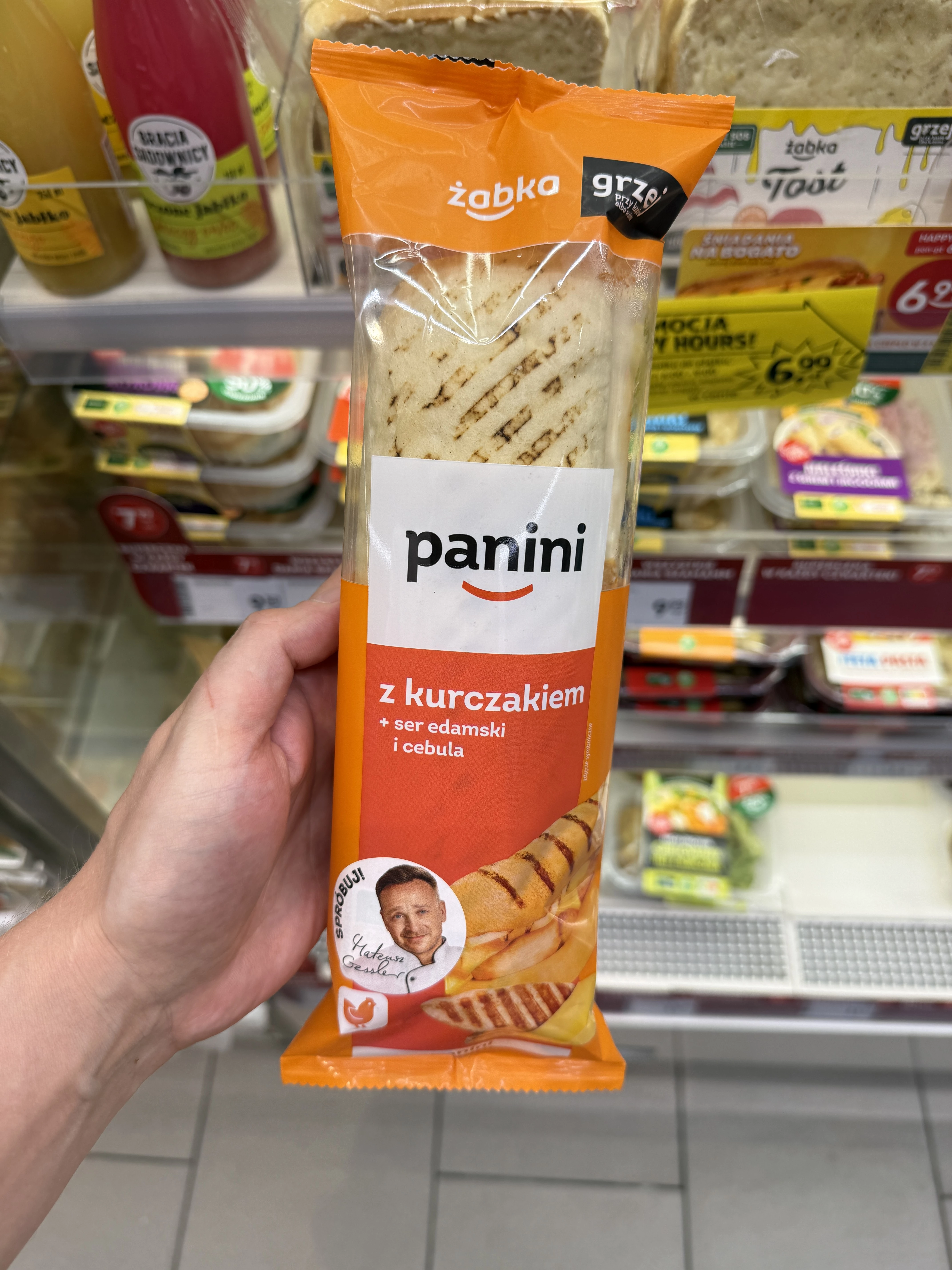 Żabka Panini z kurczakiem ser edamski i cebula Mateusz Gessler | 185g