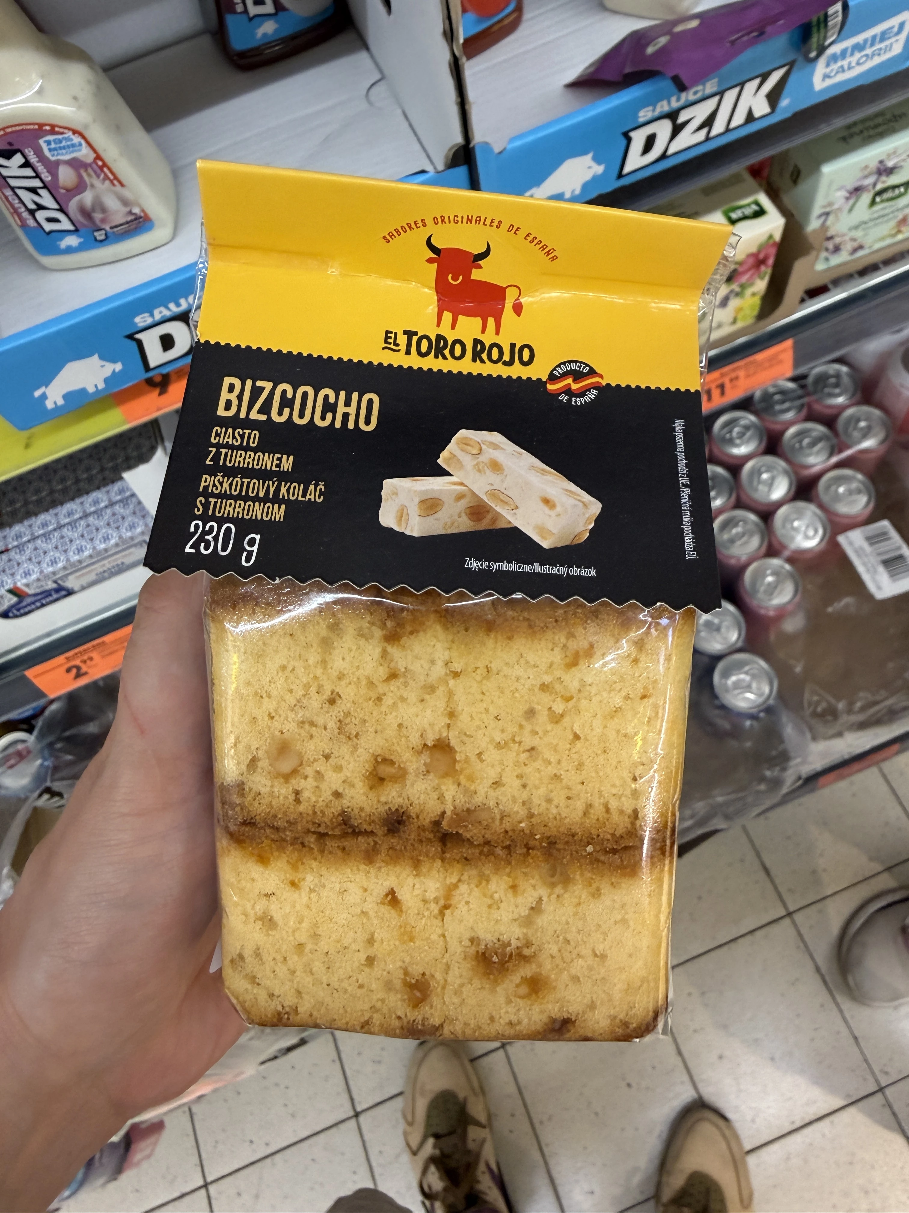 El Toro Rojo Bizcocho Ciasto z turronem | 230g