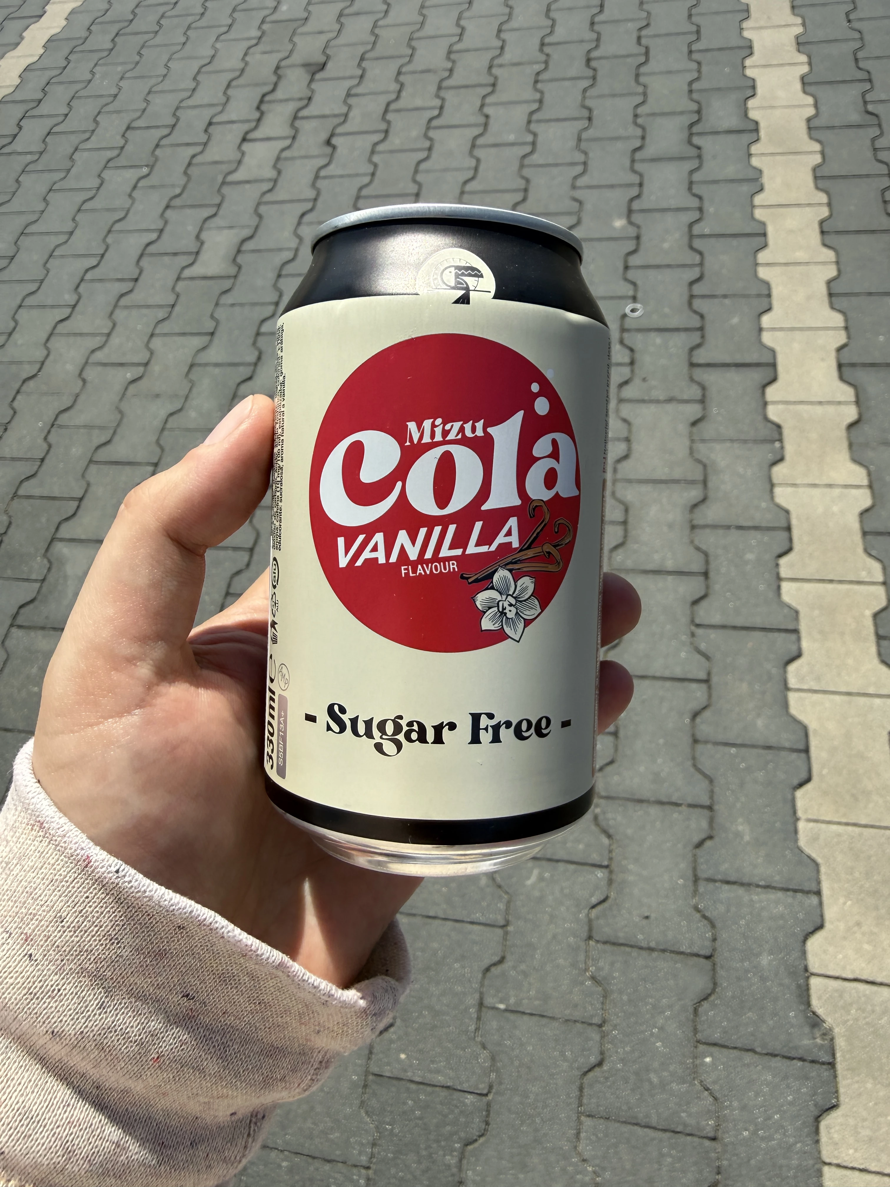 Mizu Cola Vanilla Flavour Sugar Free | 330ml