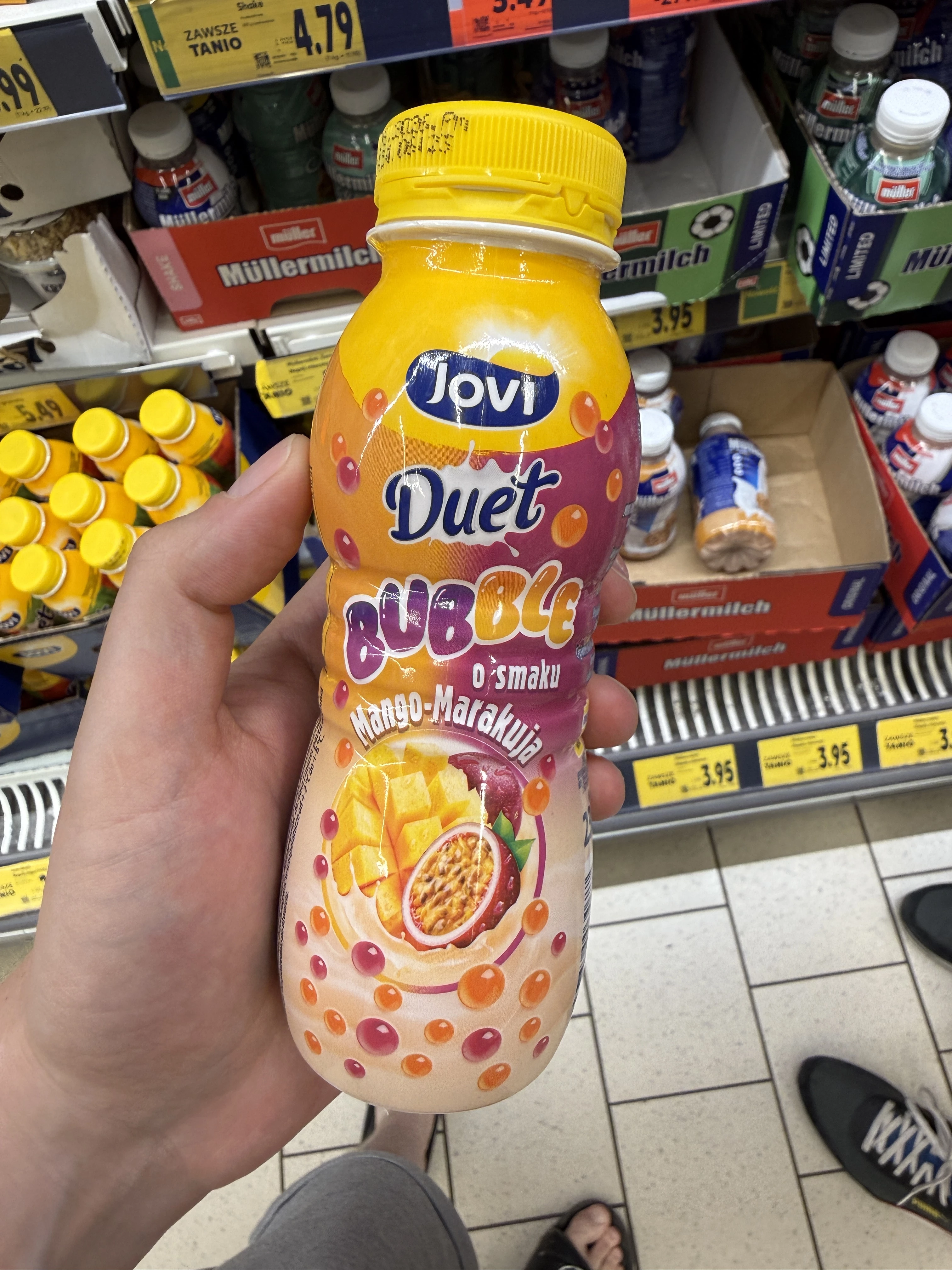 Jovi Duet Napój jogurtowy Bubble o smaku mango-marakuja | 230g