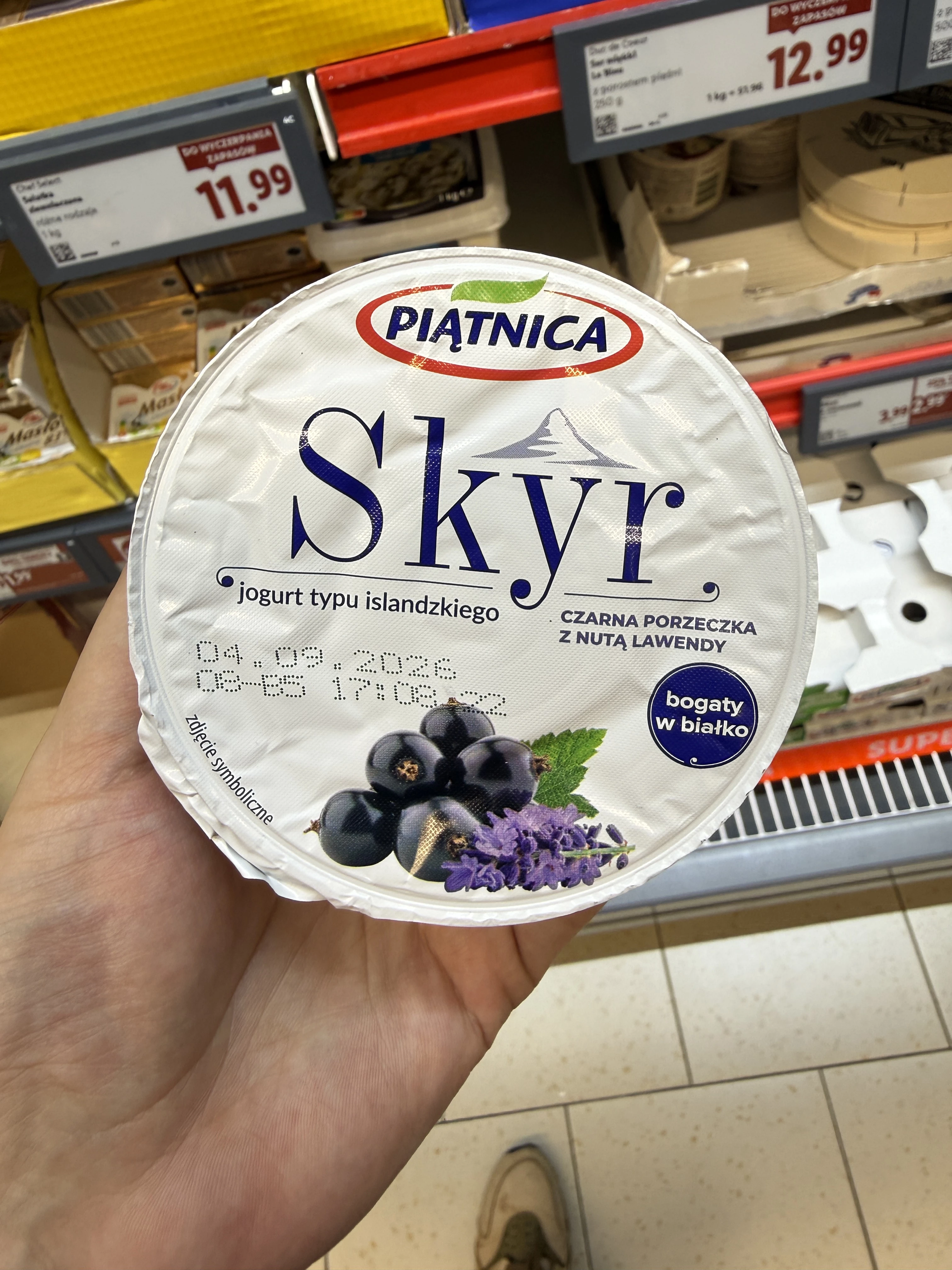 Piątnica Skyr – Jogurt typu islandzkiego – Czarna porzeczka z nutą lawendy | 130g