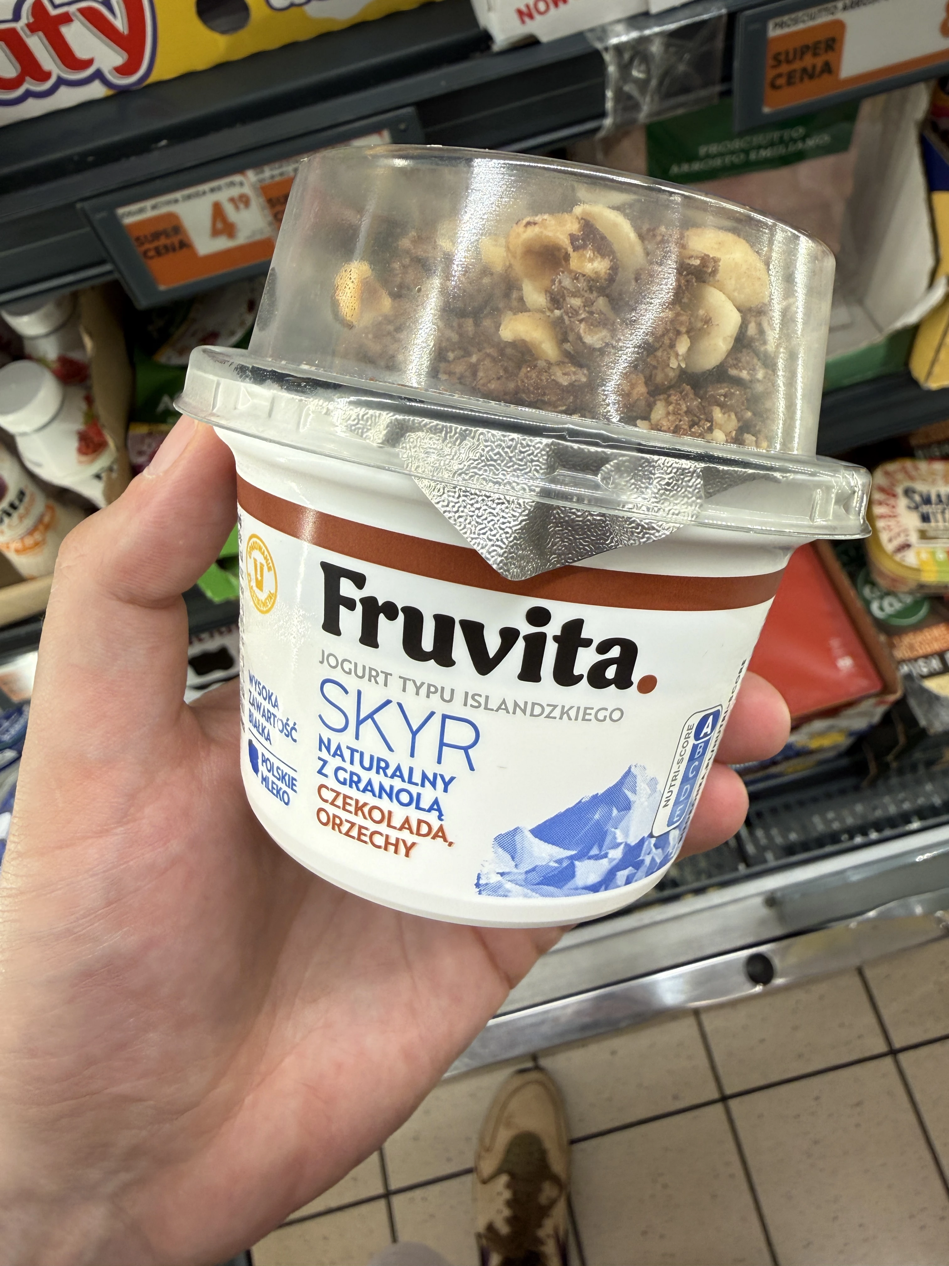 Fruvita Skyr naturalny z granolą czekolada, orzechy | 135g