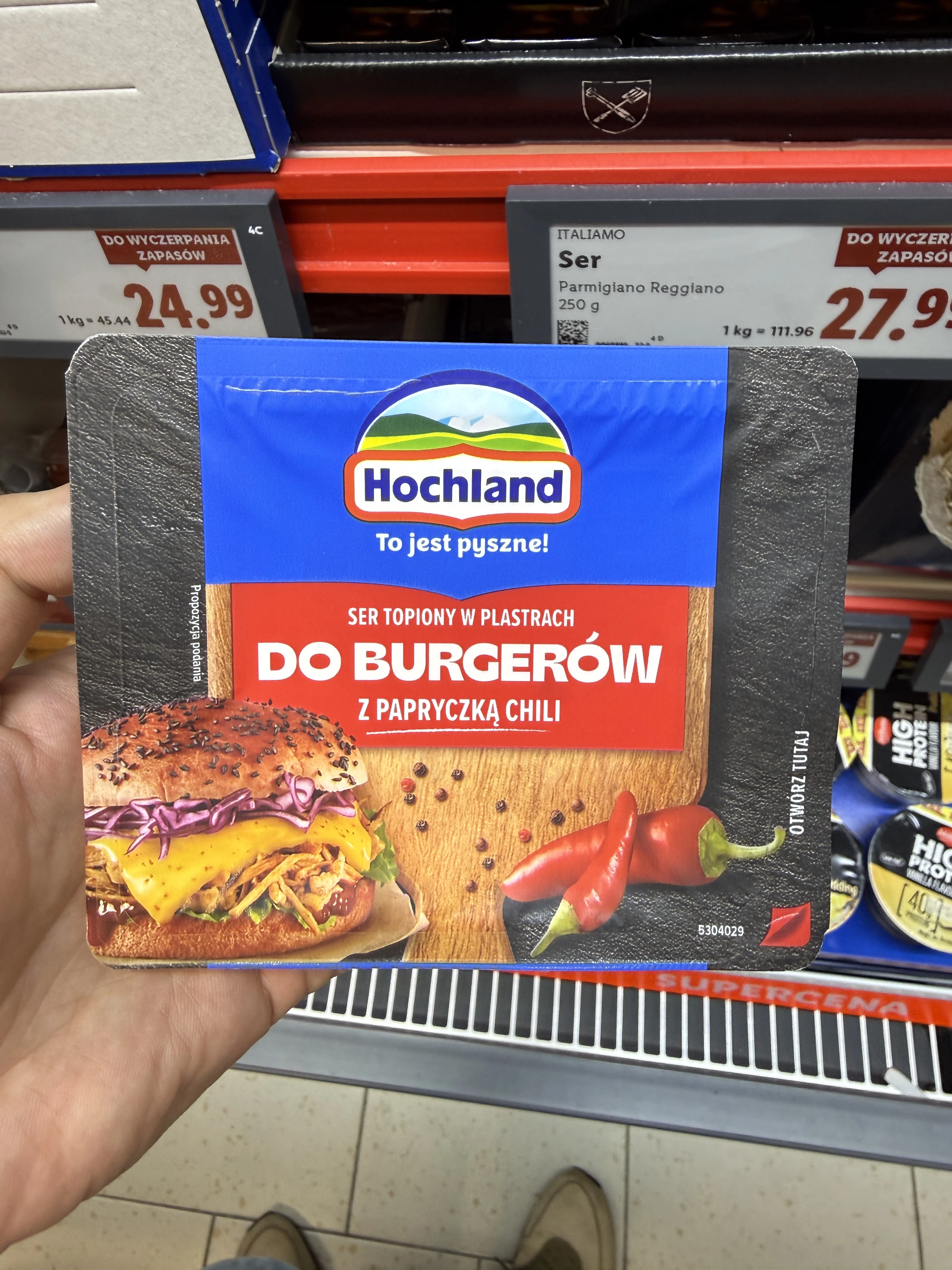 Hochland Ser topiony w plastrach do burgerów z papryczką chili | 150g