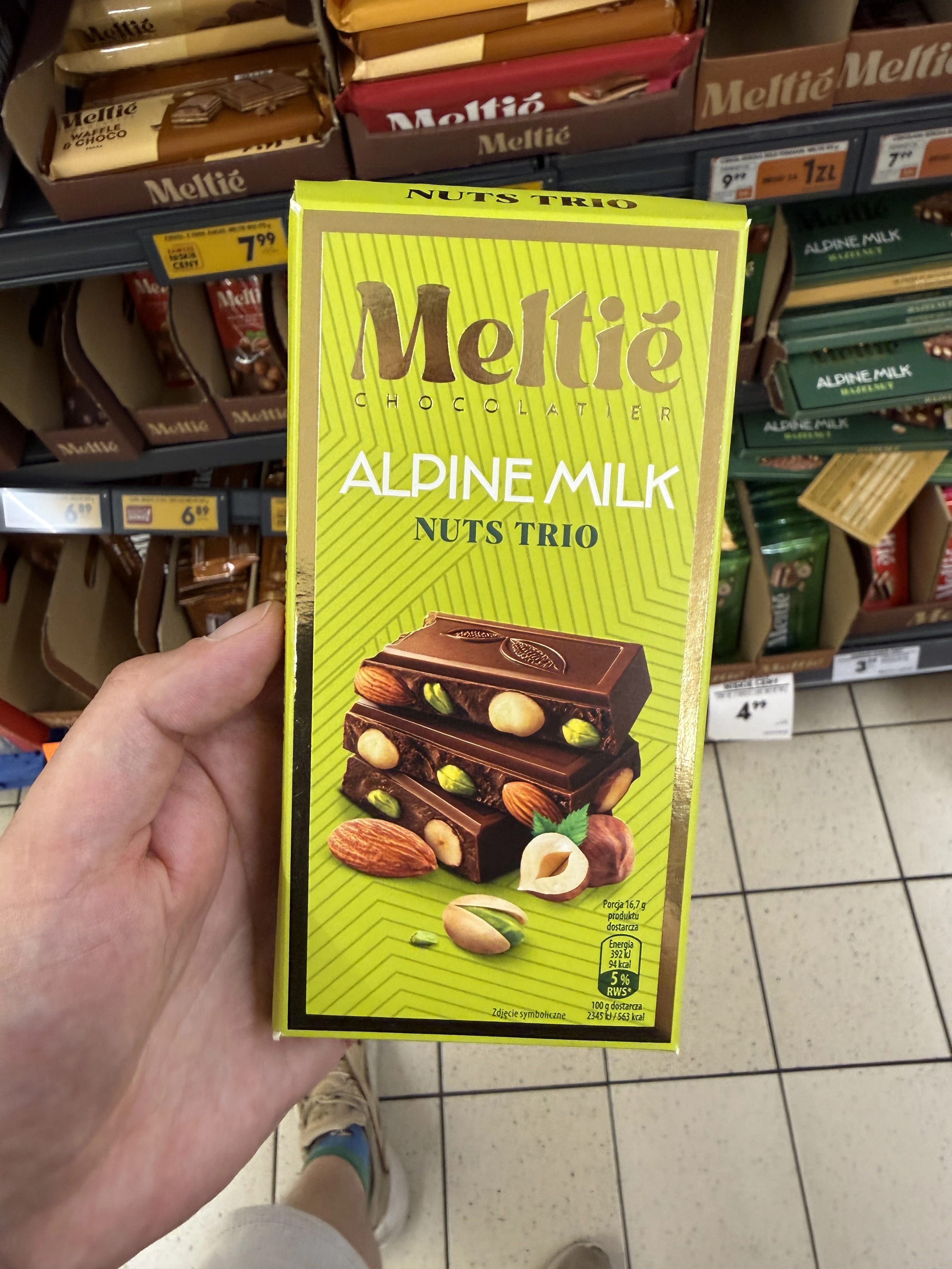 Meltié Chocolatier Alpine Milk Nuts Trio | 100g