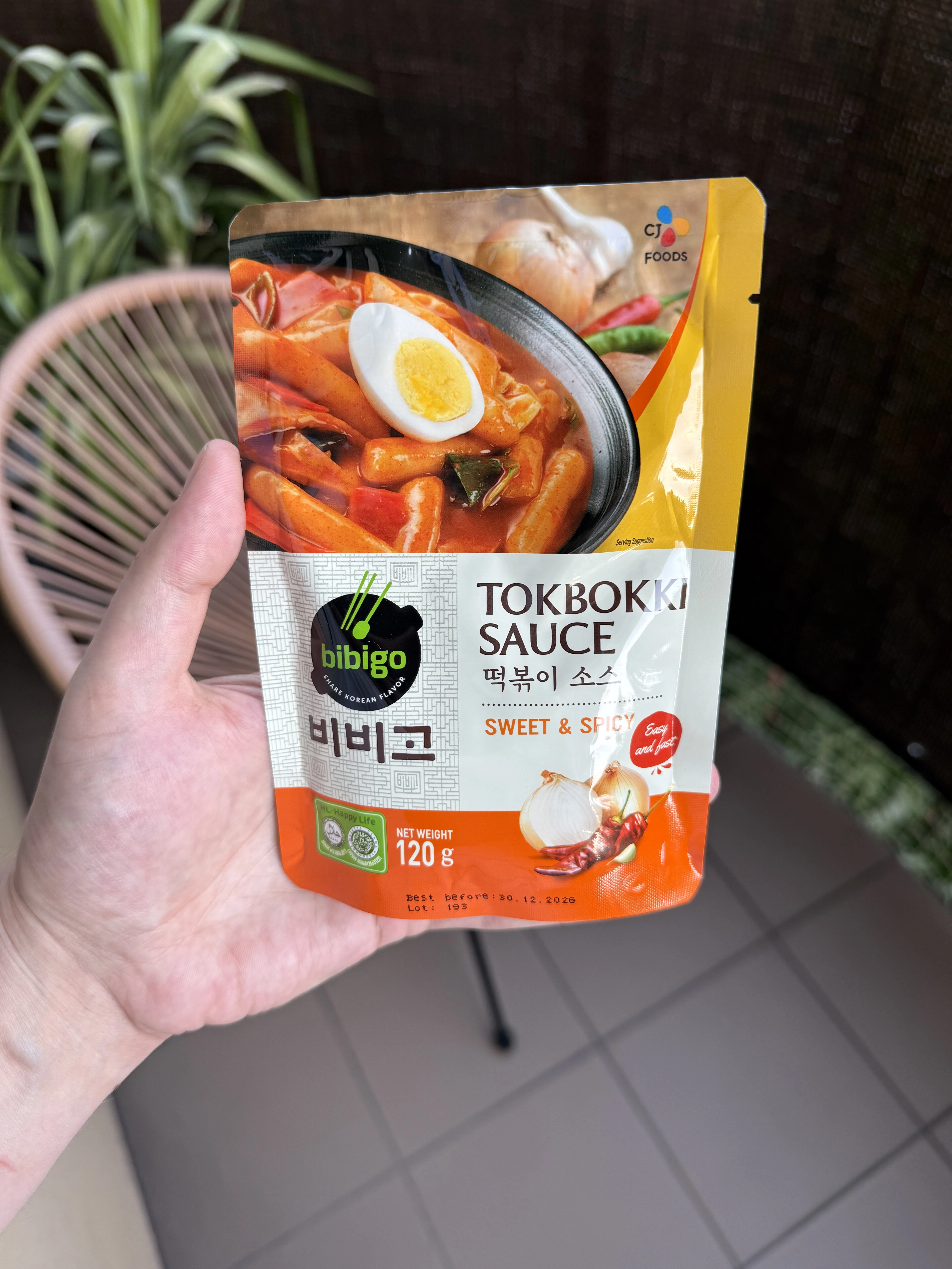 Bibigo Tokbokki Sauce Sweet & Spicy | 120g