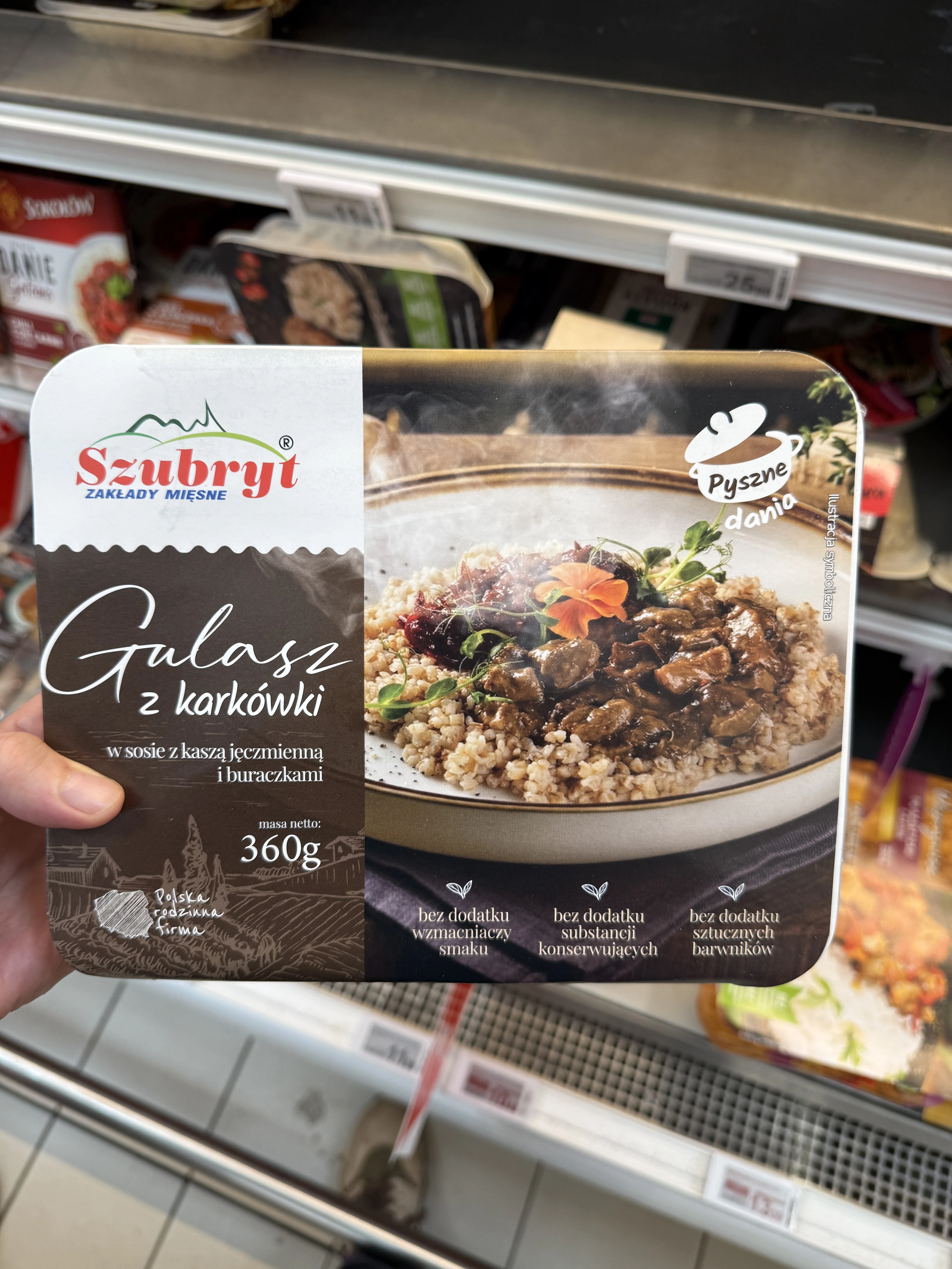 Szubryt Gulasz z karkówki w sosie z kaszą jęczmienną i buraczkami | 360g
